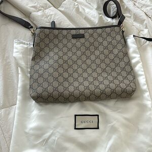 Gucci crossbody bag never worn